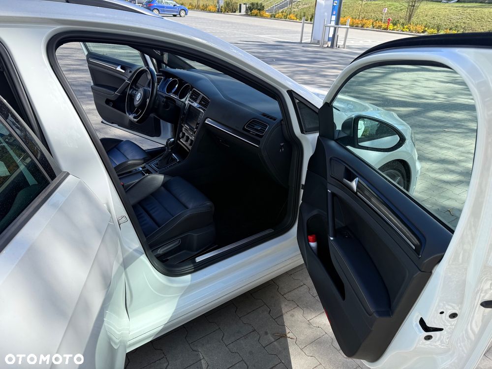 Volkswagen Golf R 4Motion BlueMotion Technology DSG - 19