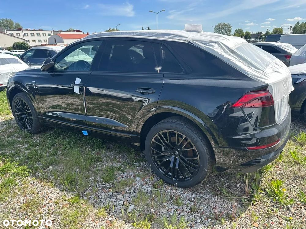 Audi Q8 - 2