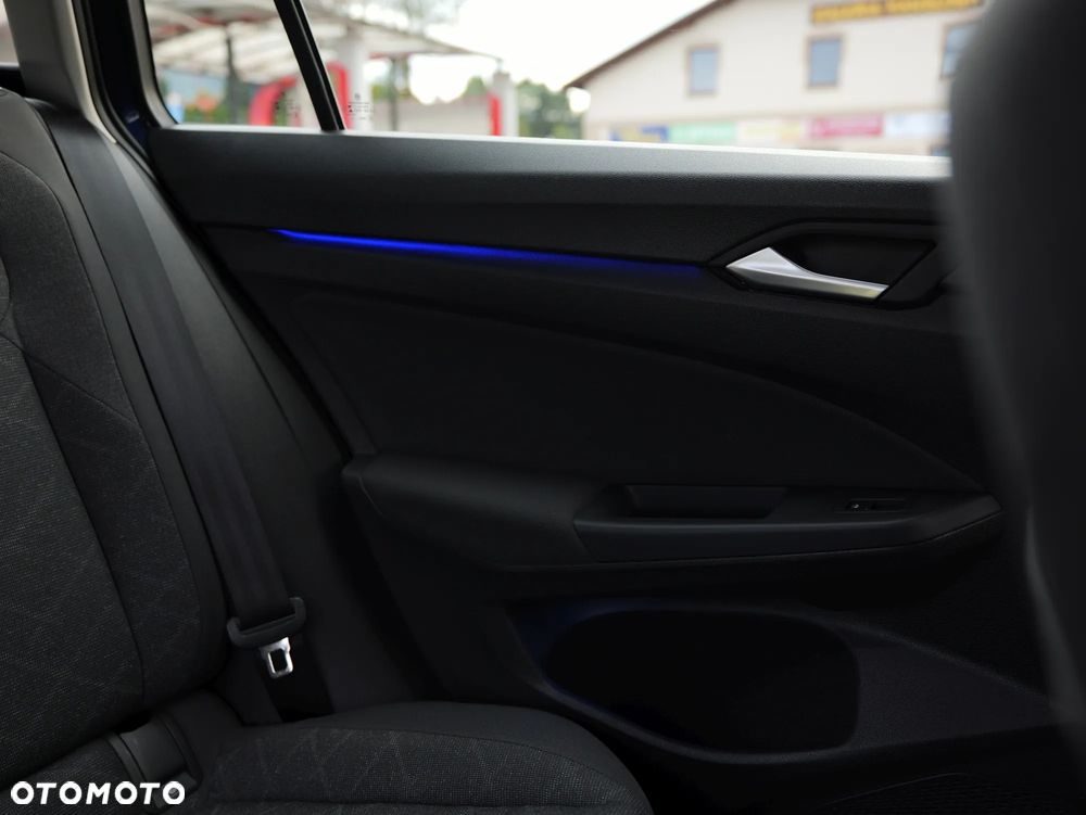 Volkswagen Golf - 19