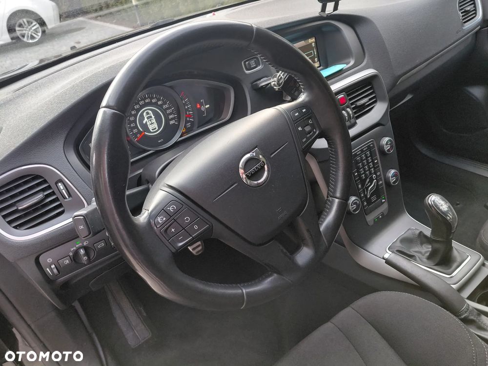 Volvo V40 T2 Summum - 15