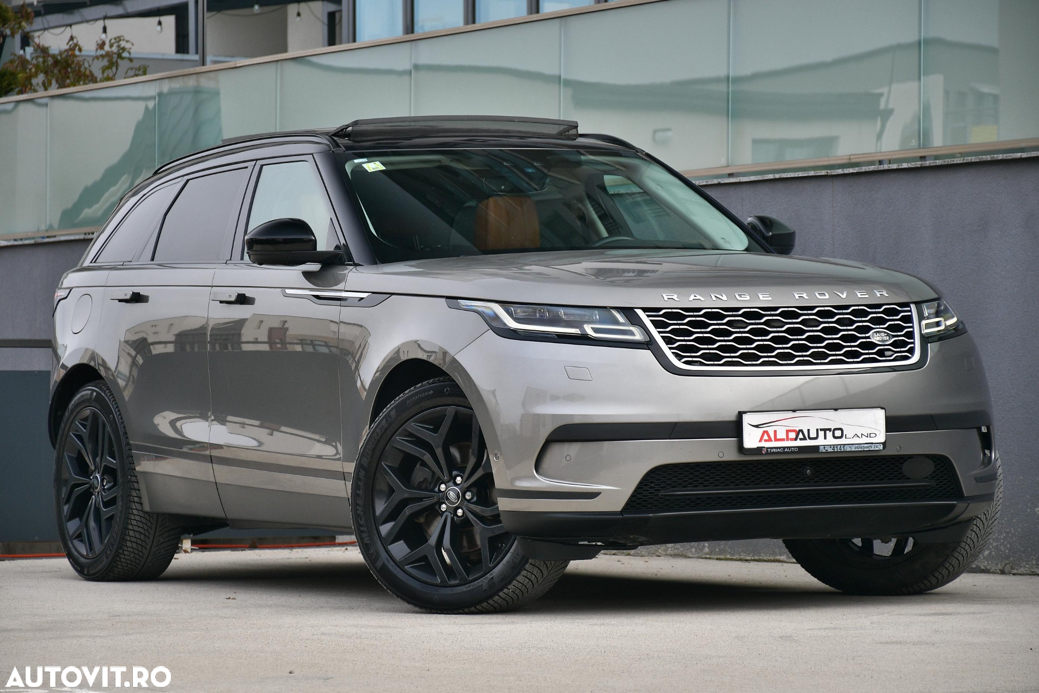 Land Rover Range Rover Velar 3.0 HSE - 27