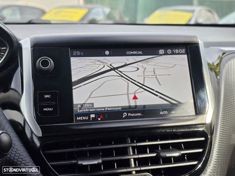 Peugeot 2008 1.2 PureTech Allure EAT6 - 19