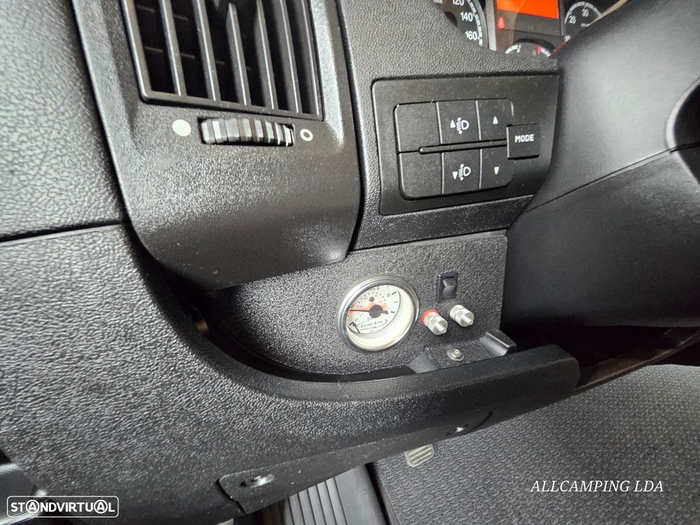 Pilote Aventura G740 CAMA CENTRAL/BASCULANTE - 57