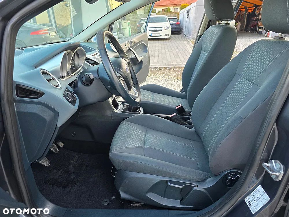 Ford Fiesta 1.4 Titanium - 14