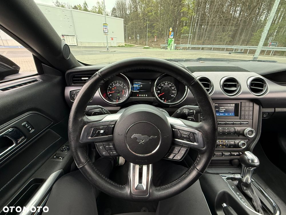 Ford Mustang 5.0 V8 GT - 9