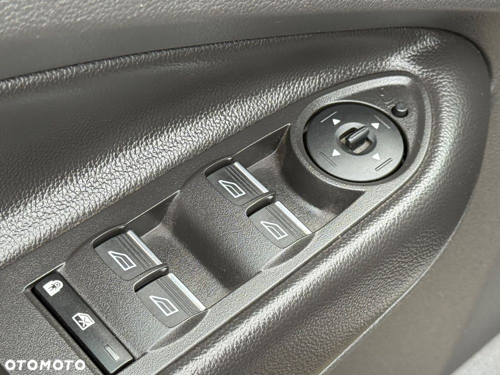 Ford Kuga 2.0 TDCi 4WD Titanium Plus - 25