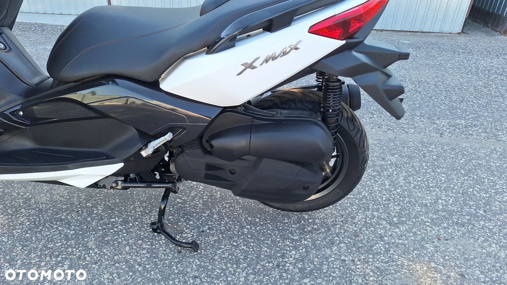 Yamaha X-max - 8