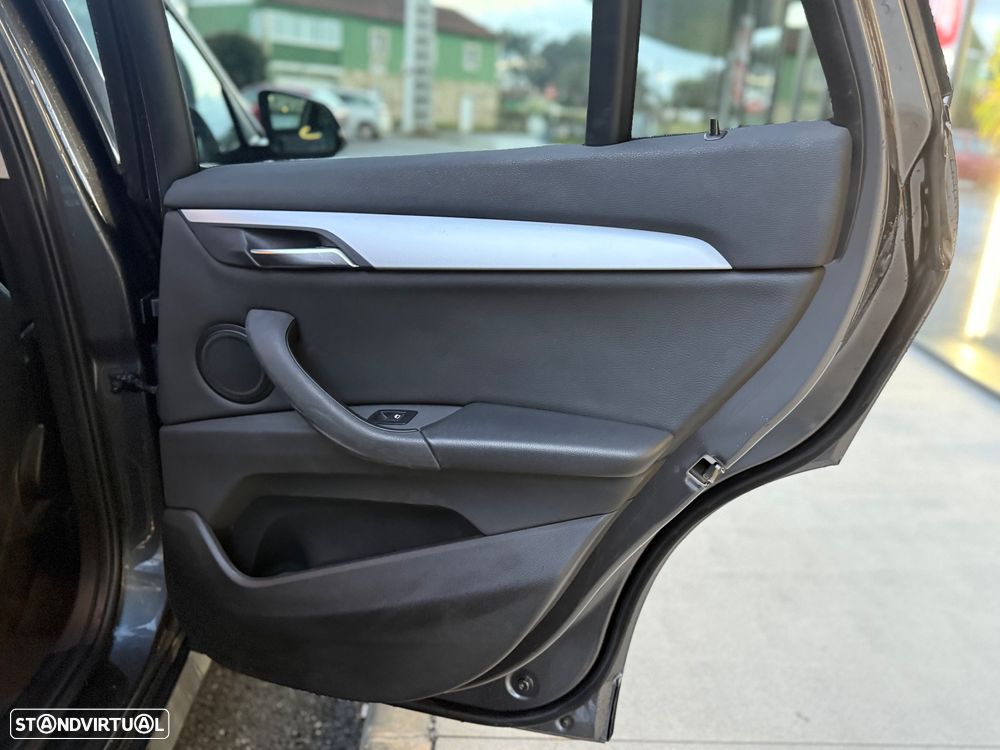 BMW X1 sDrive18i Aut. Advantage - 14