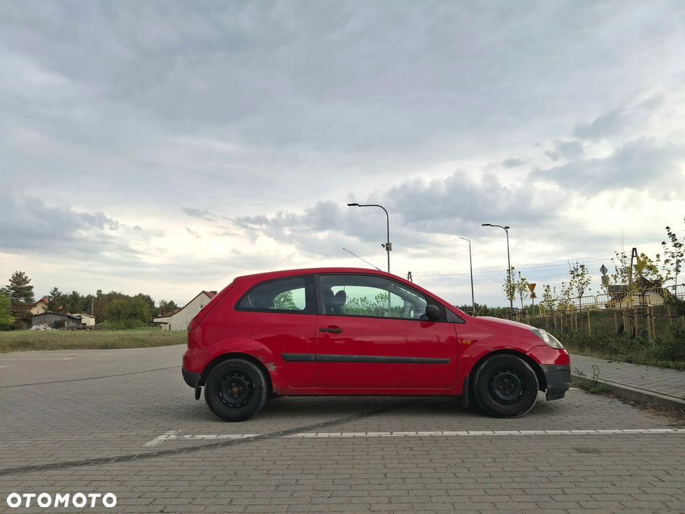 Ford Fiesta 1.3 - 5