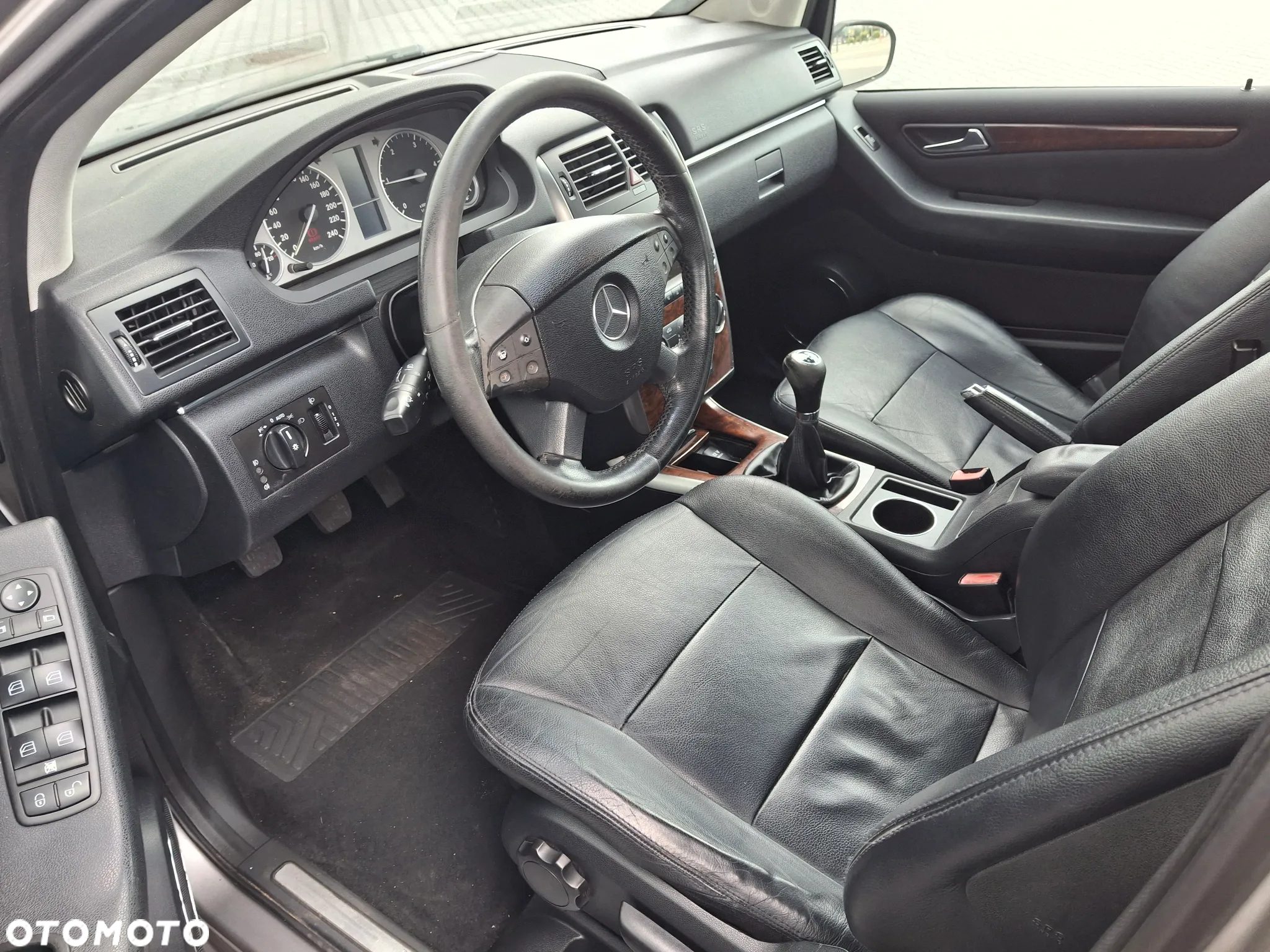 Mercedes-Benz Klasa B 200 CDI - 13
