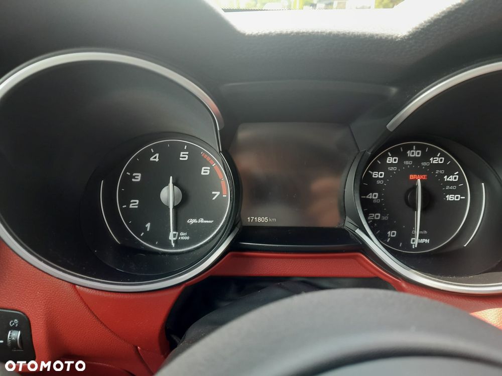 Alfa Romeo Stelvio 2.0 Turbo 16V AT8-Q4 Executive - 9