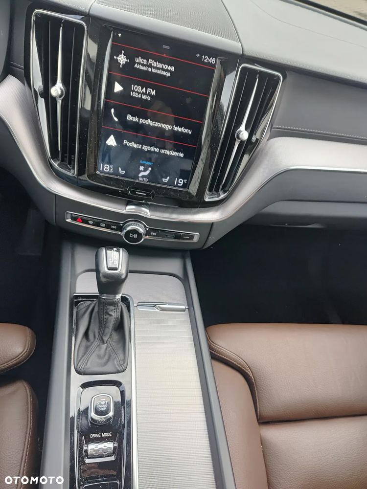 Volvo XC 60 D4 SCR Inscription - 8