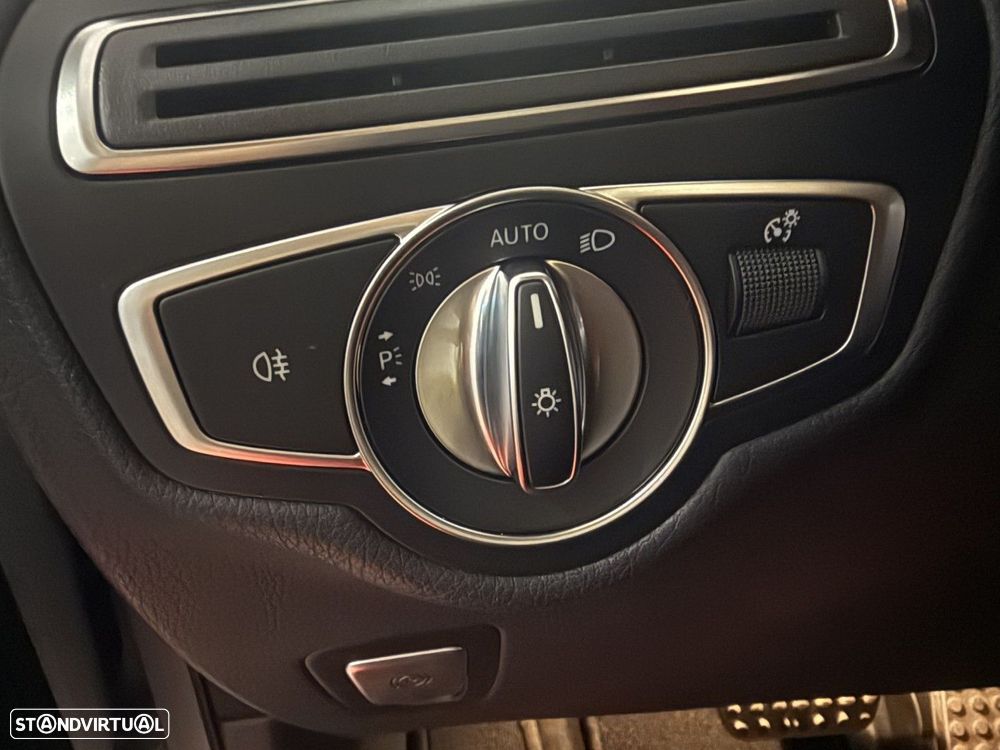 Mercedes-Benz GLC 250 d Coupe 4Matic 9G-TRONIC AMG Line - 17