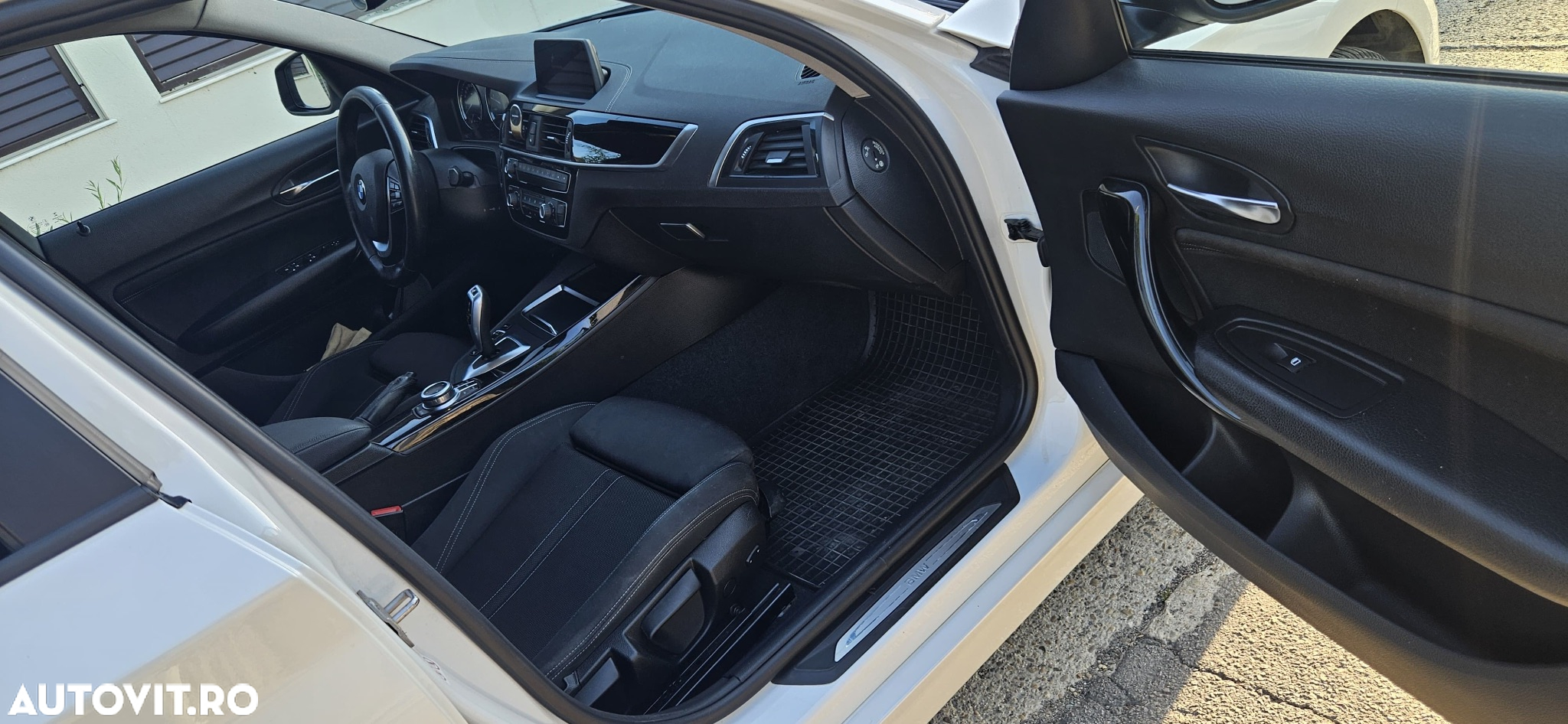 BMW Seria 1 118d Aut. Edition Metropolitan - 12