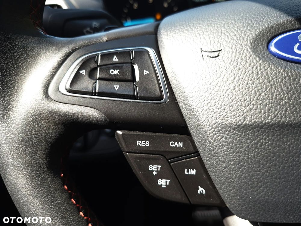 Ford Kuga 2.0 TDCi 4x4 ST-Line - 18