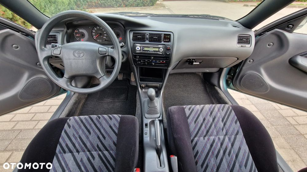 Toyota Corolla - 15