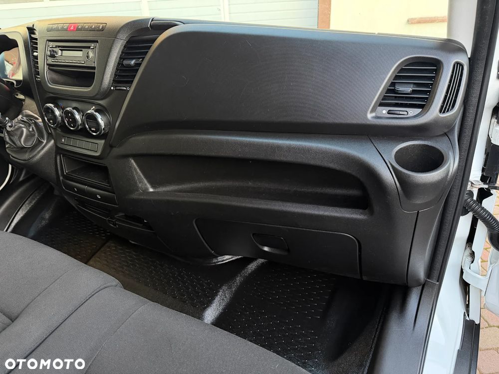 Iveco Daily L4H2 Bliźniaki - 25