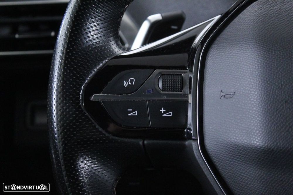 Peugeot 3008 1.5 BlueHDi GT EAT8 - 23