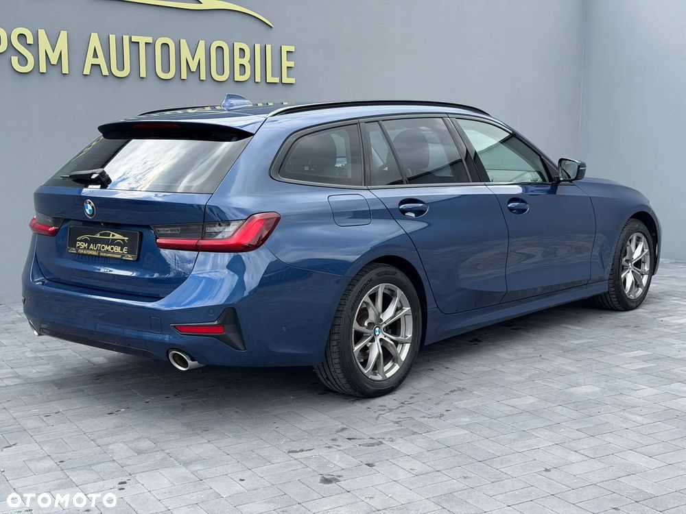 BMW Seria 3 318i - 8