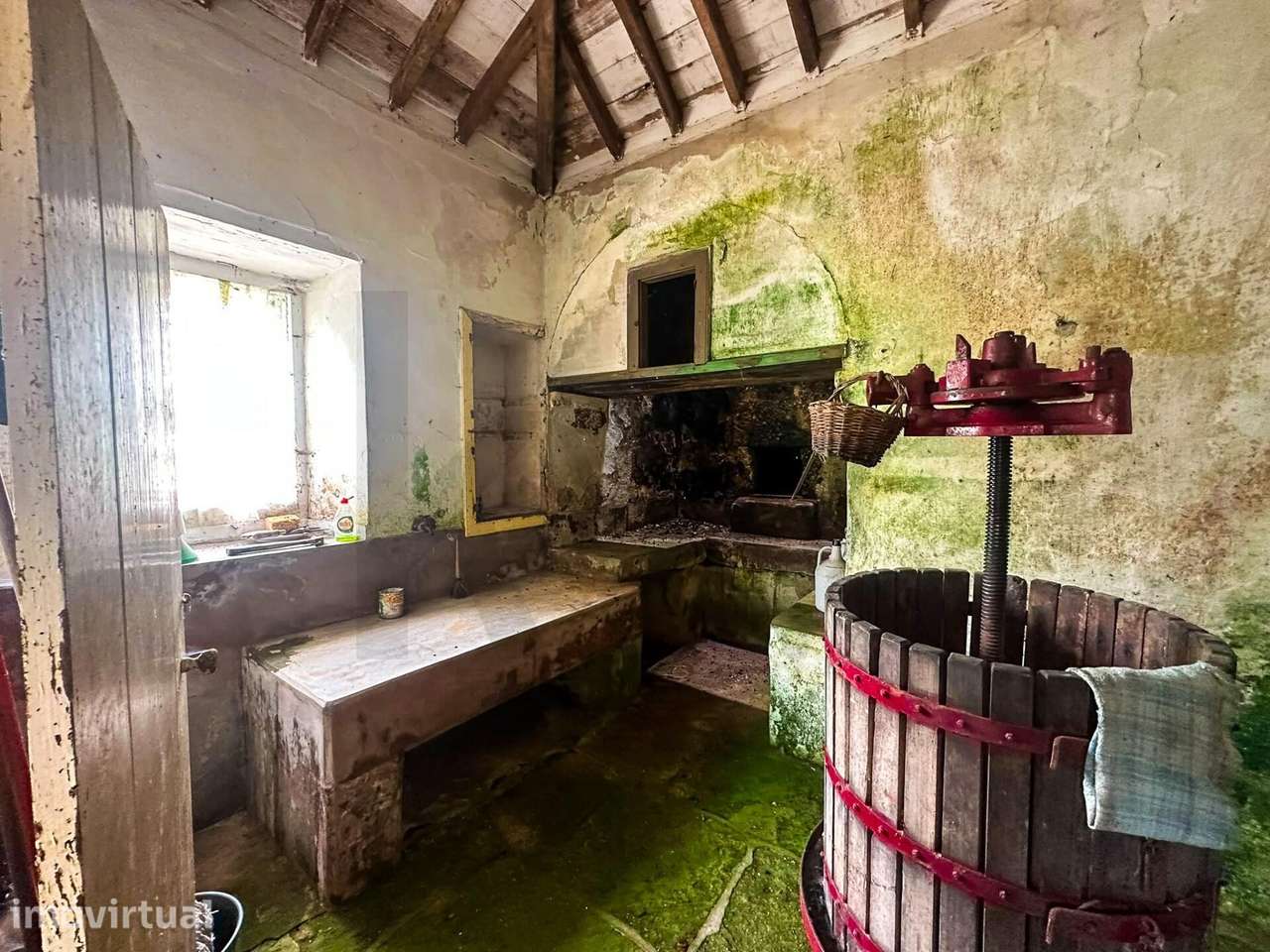 Moradia T1 - Feteirinha, Santo Espírito - Vila do Porto - Grande imagem: 2/17