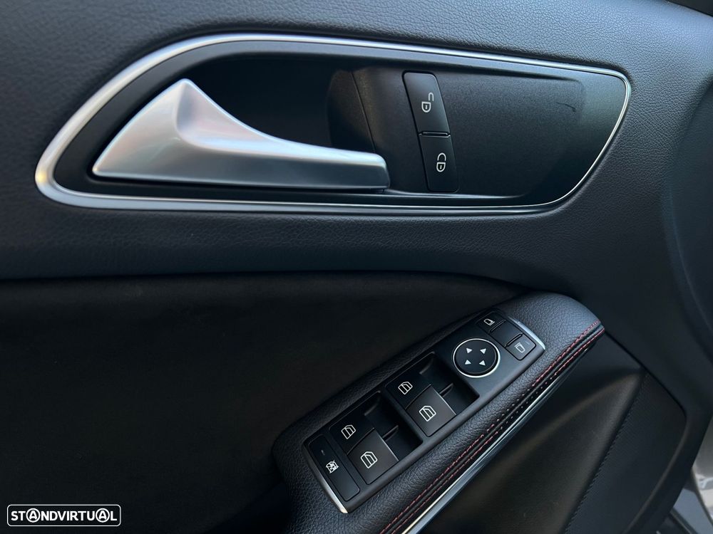 Mercedes-Benz A 180 d AMG Line - 23