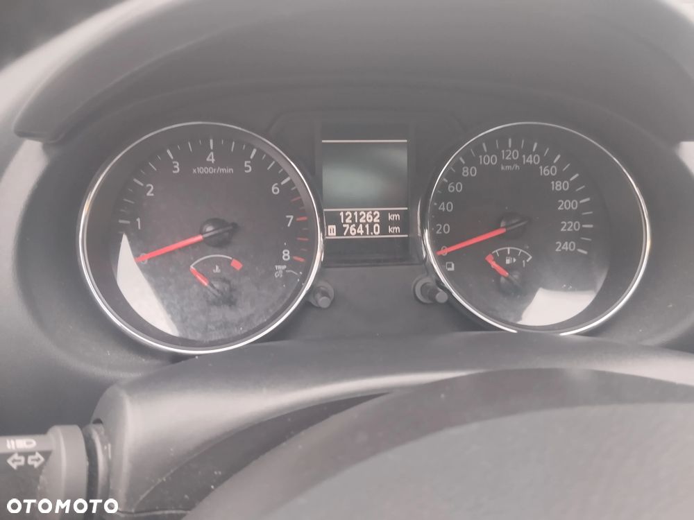 Nissan Qashqai - 11