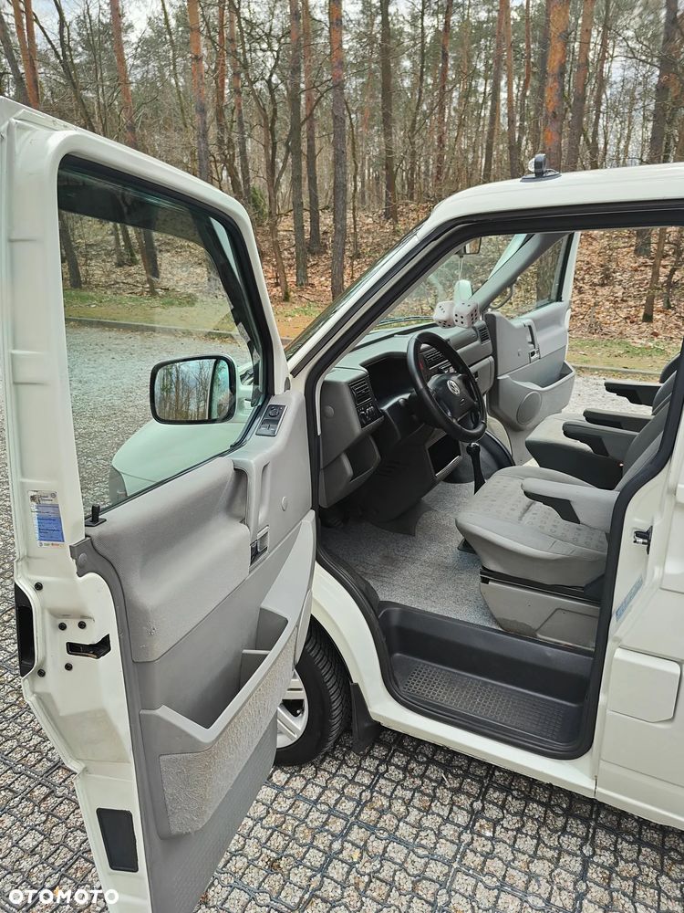 Volkswagen Transporter - 17