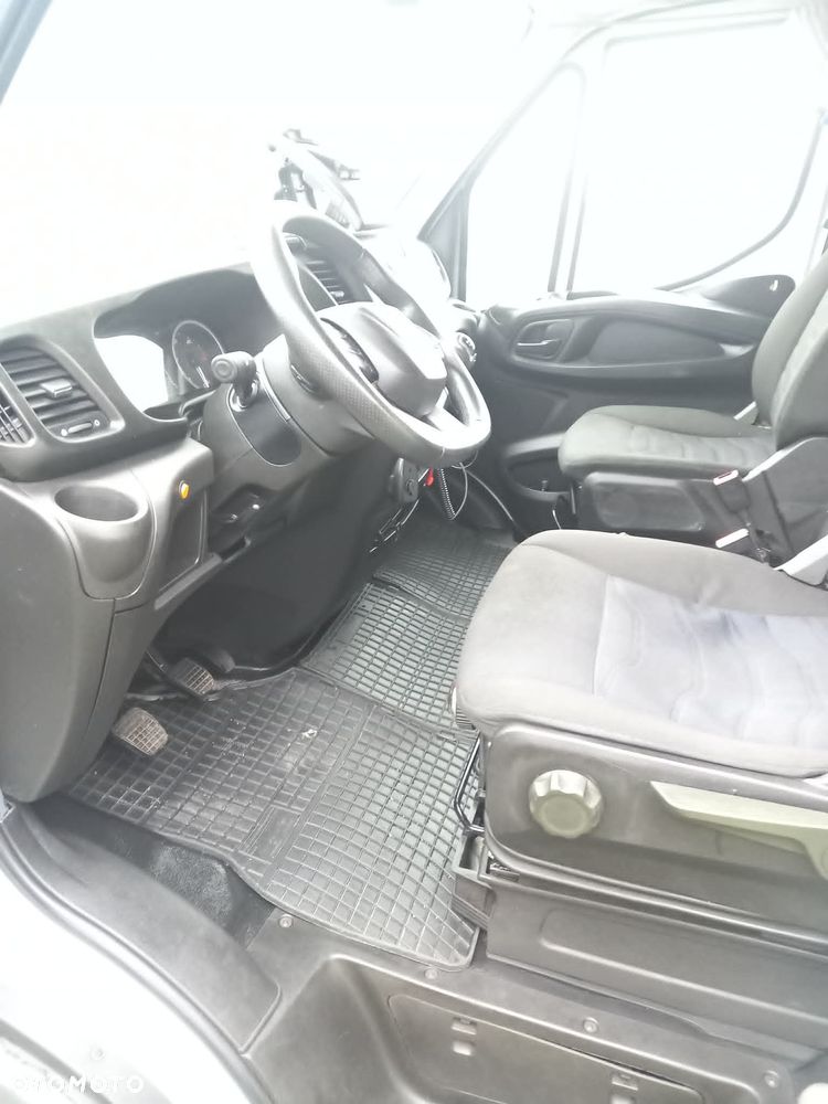 Iveco DAILY - 13