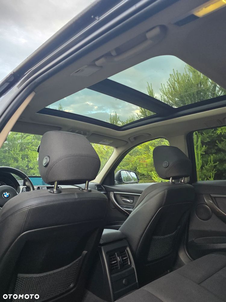 BMW Seria 3 320d xDrive Modern Line - 12