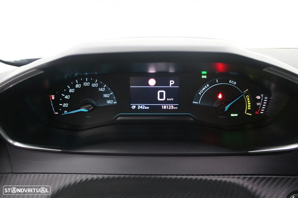 Peugeot e-2008 Allure - 15