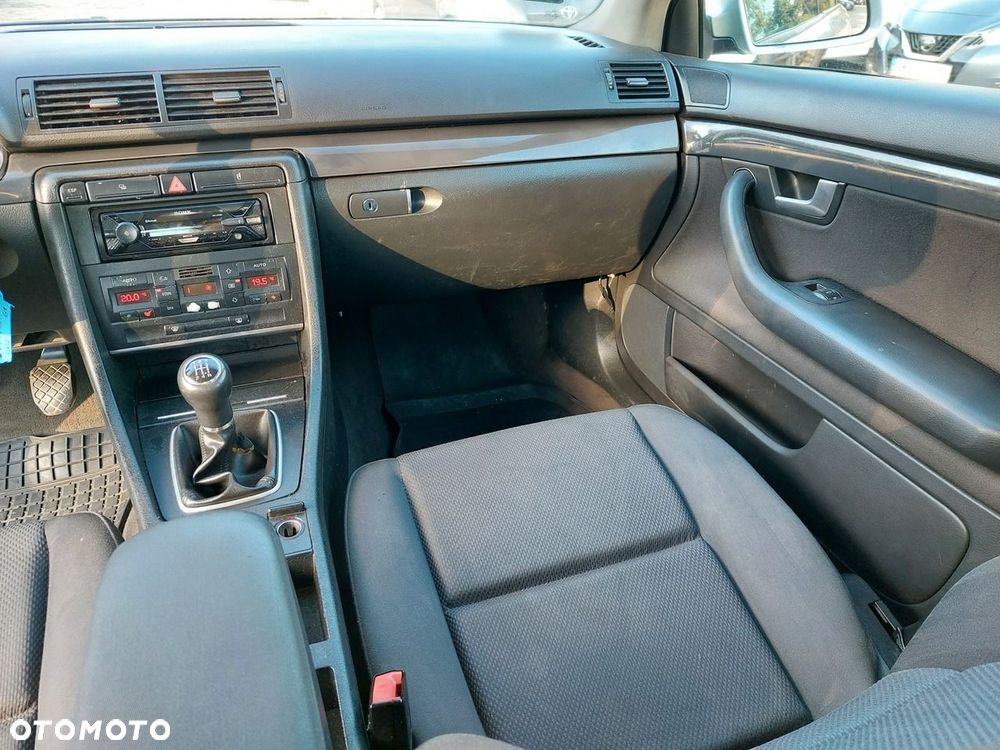 Audi A4 Limousine - 17