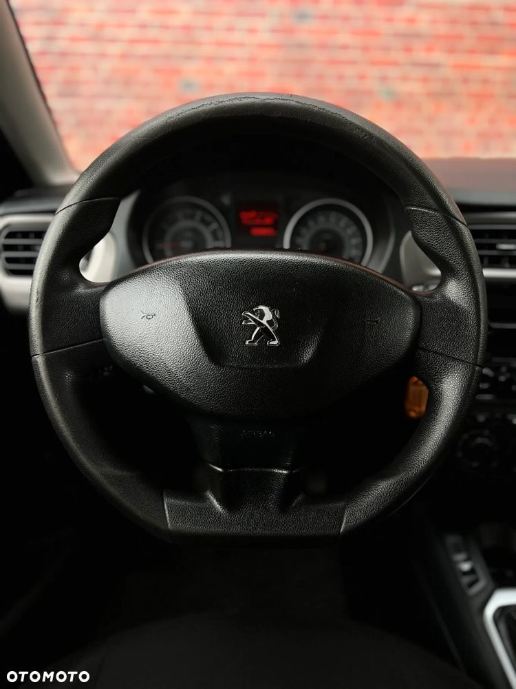 Peugeot 301 - 28