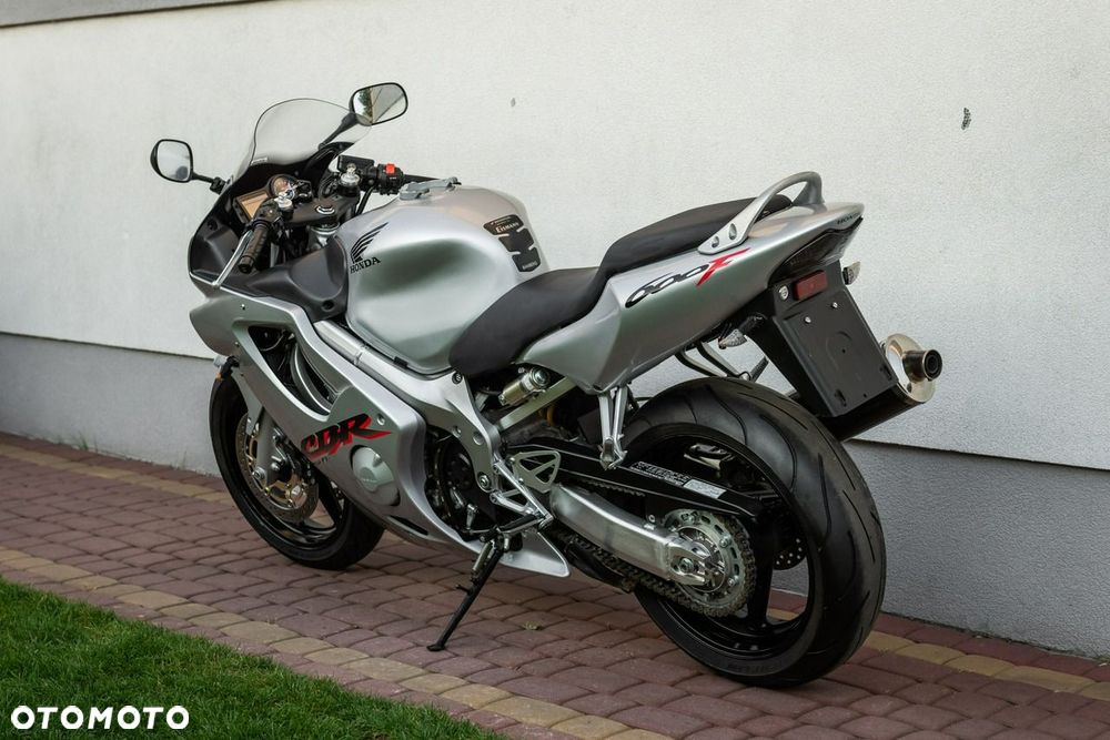 Honda CBR - 5