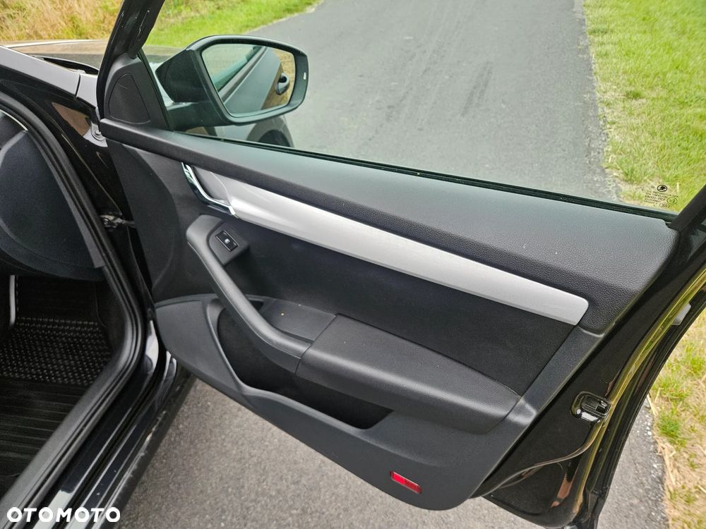 Skoda Octavia 2.0 TDI Elegance - 25