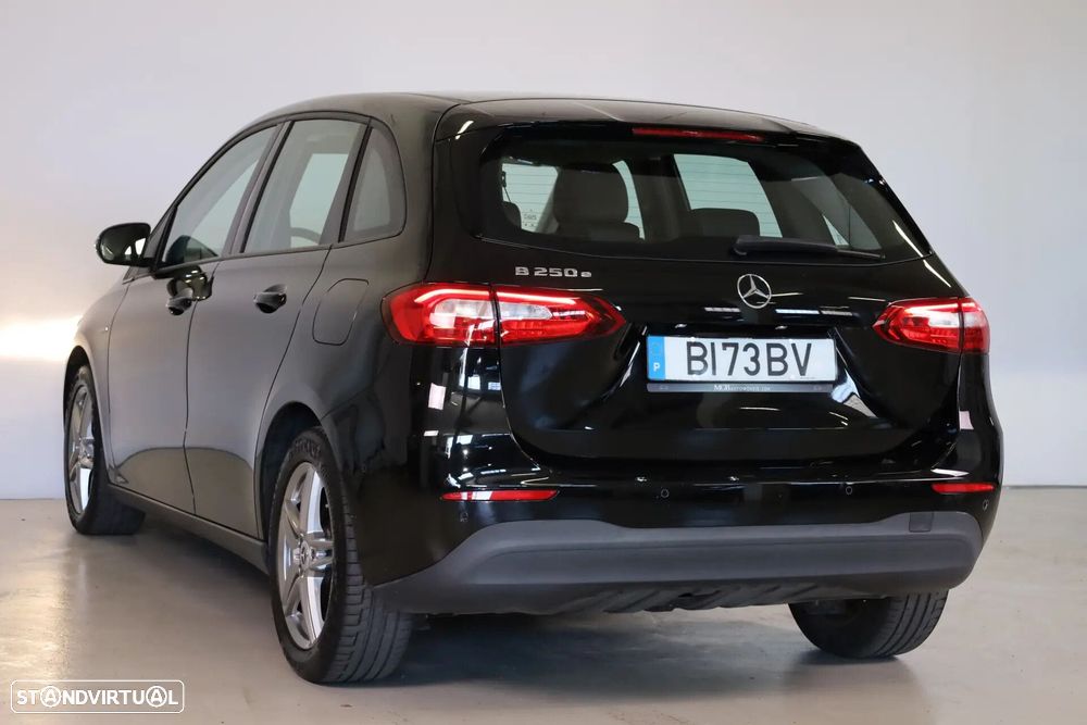 Mercedes-Benz B 250 e 8G-DCT Progressive - 14