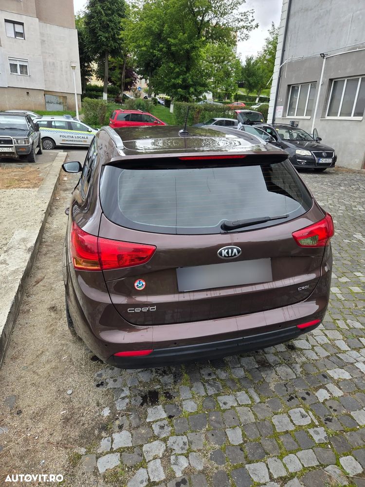 Kia Ceed 1.6 CRDi 128 Aut. Platinum Edition - 5