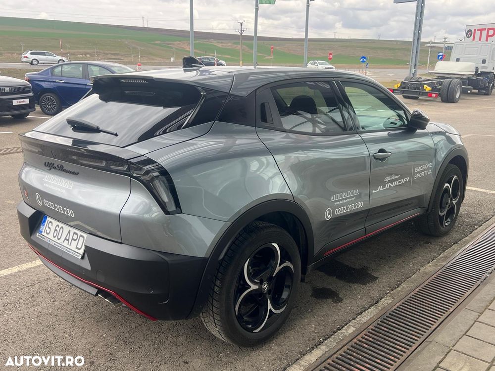 Alfa Romeo Junior 1.2 FWD eDCT6 MHEV Ibrida Speciale - 3