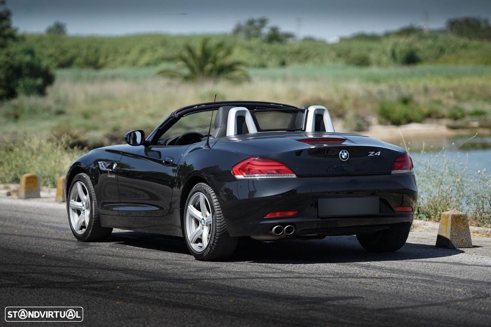 BMW Z4 sDrive20i - 16