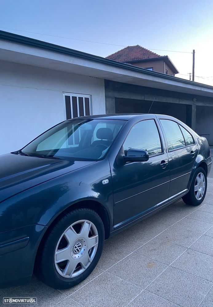VW Bora - 1