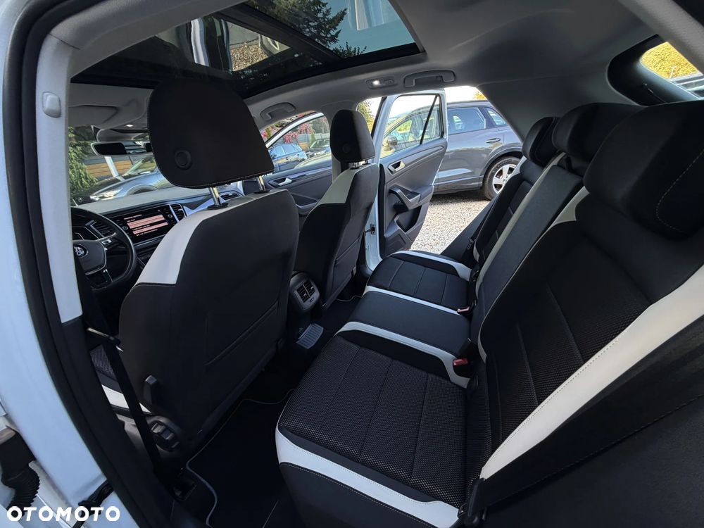 Volkswagen T-Roc - 20