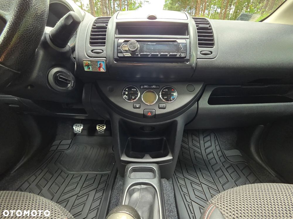 Nissan Note 1.6 more - 11