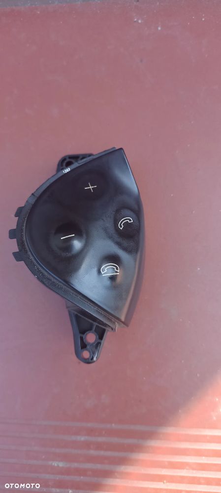 MERCEDES W211 MULTIFUNKCJA PRZYCISK KIEROWNICY PRAWY A2118206110 - 1