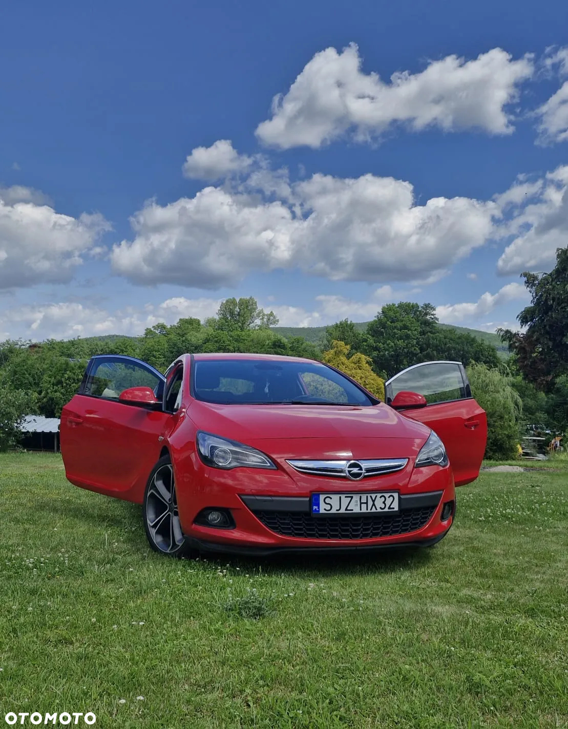 Opel Astra IV GTC 1.6 T Sport - 12