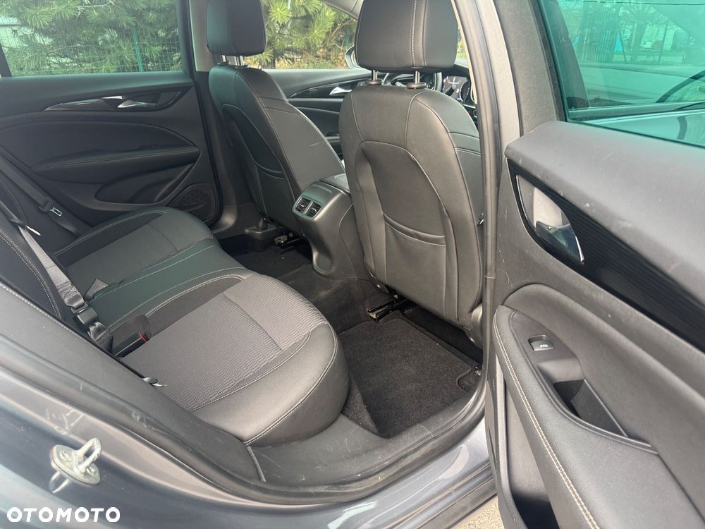Opel Insignia 1.6 Automatik Business Innovation - 9
