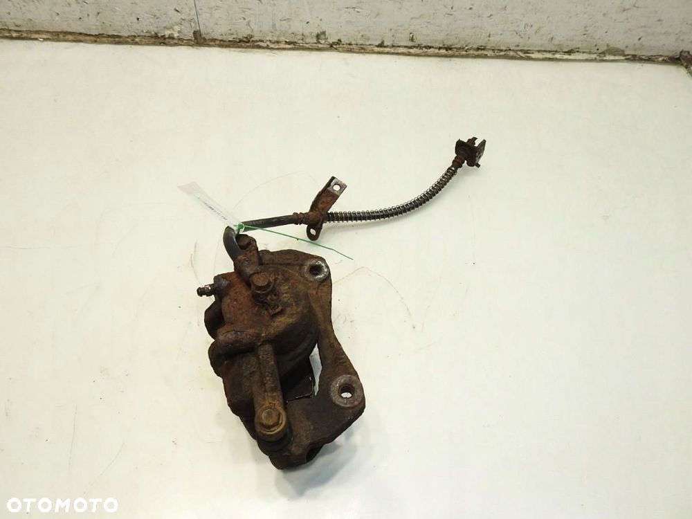 ZACISK HAMULCOWY LEWY PRZÓD KIA CEED I 1.6 GDI - 6