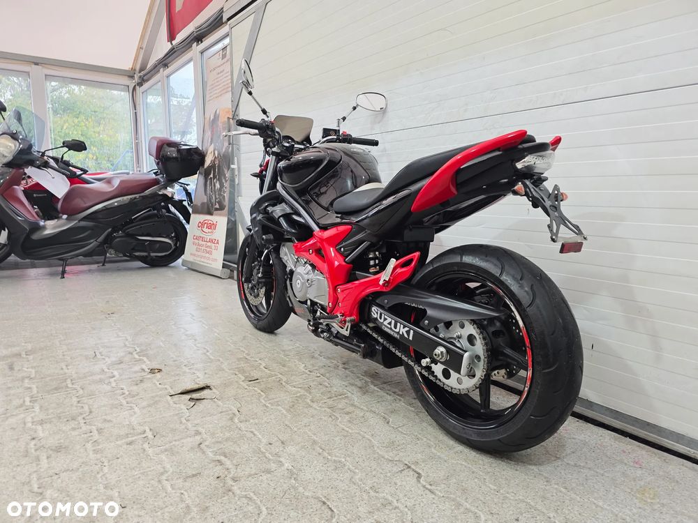 Suzuki Gladius - 3
