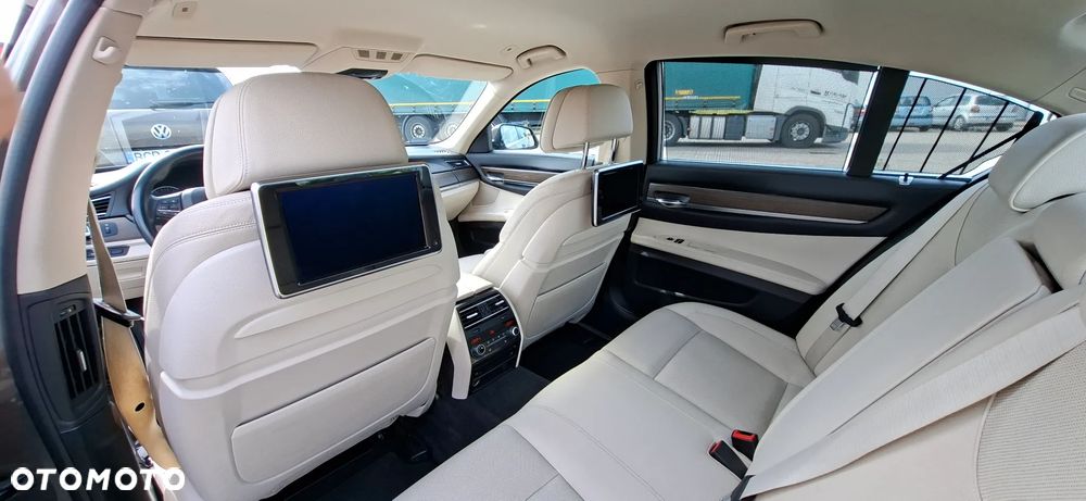 BMW Seria 7 740d xDrive - 4