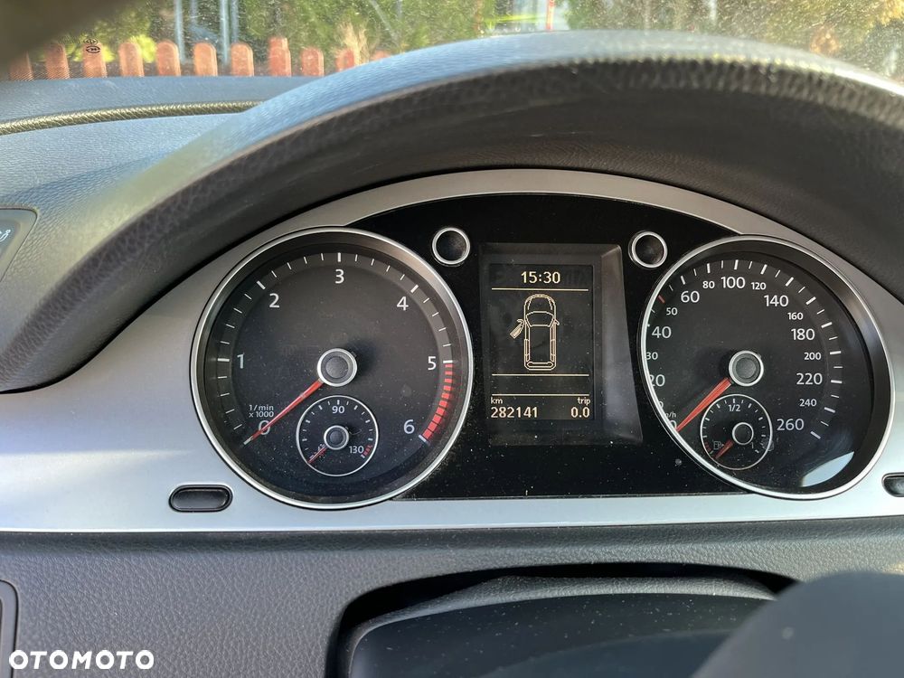 Volkswagen Passat 2.0 TDI DPF Comfortline - 3