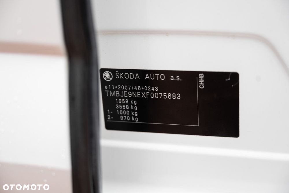 Skoda Octavia 2.0 TSI RS DSG - 37