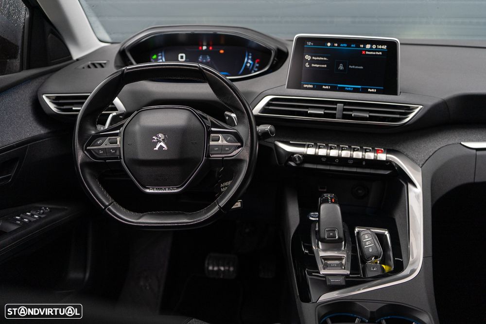 Peugeot 3008 PureTech 130 Stop & Start GPF EAT8 Allure - 21